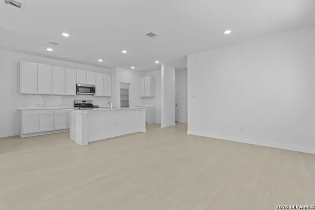 10651 MUNOZ MNR San Antonio, TX 78214