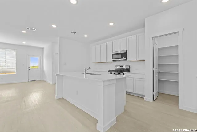 10651 MUNOZ MNR San Antonio, TX 78214