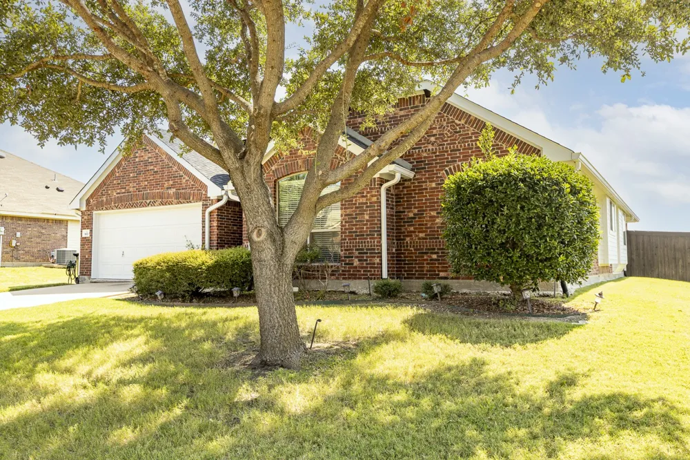 107 Harvest Way Crandall, TX 75114