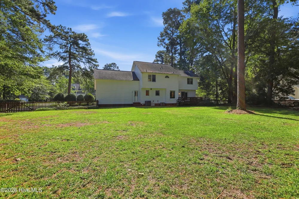 102 Bishop Drive Winterville, NC 28590