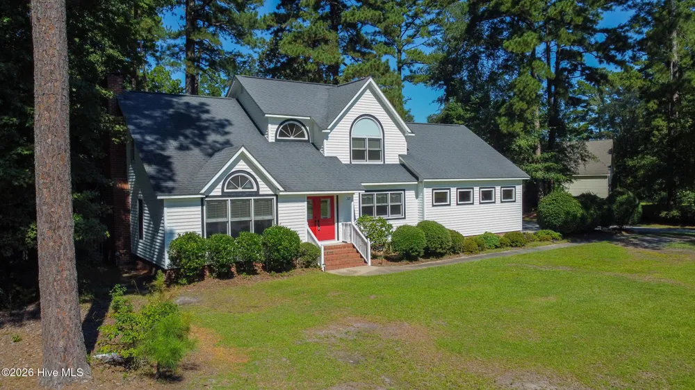 102 Bishop Drive Winterville, NC 28590