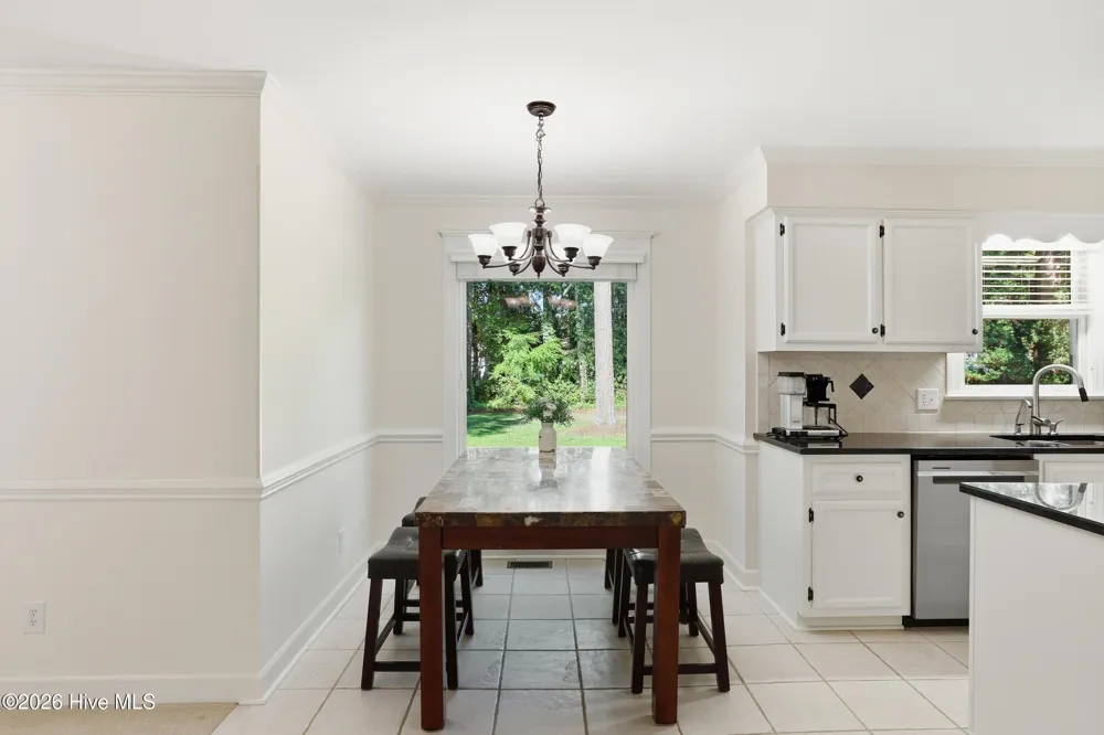 102 Bishop Drive Winterville, NC 28590
