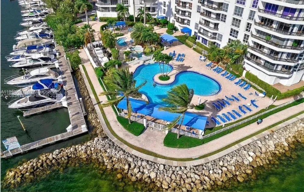 3530 Mystic Pointe Dr #3003 Aventura, FL 33180