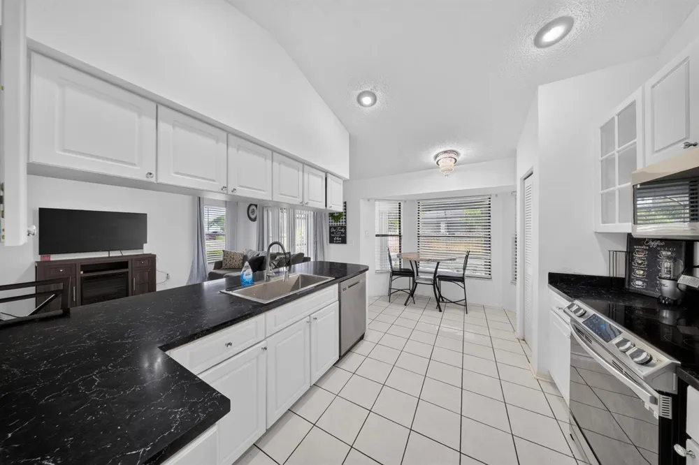 1792 SW COCHRAN STREET Port St. Lucie, FL 34953