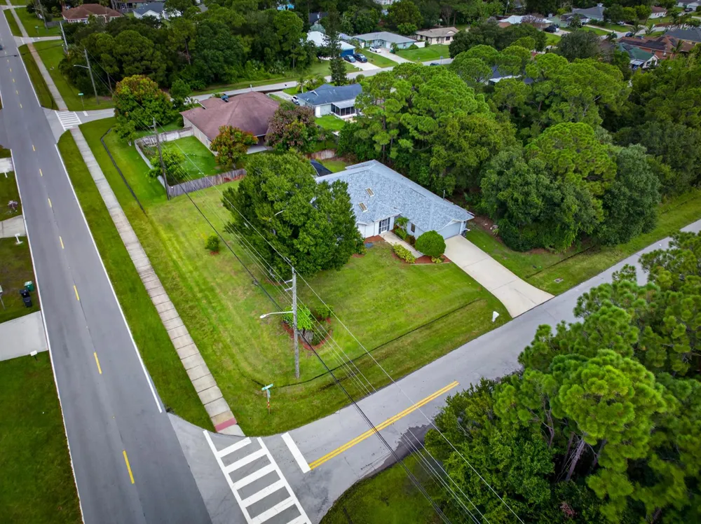 1792 SW COCHRAN STREET Port St. Lucie, FL 34953