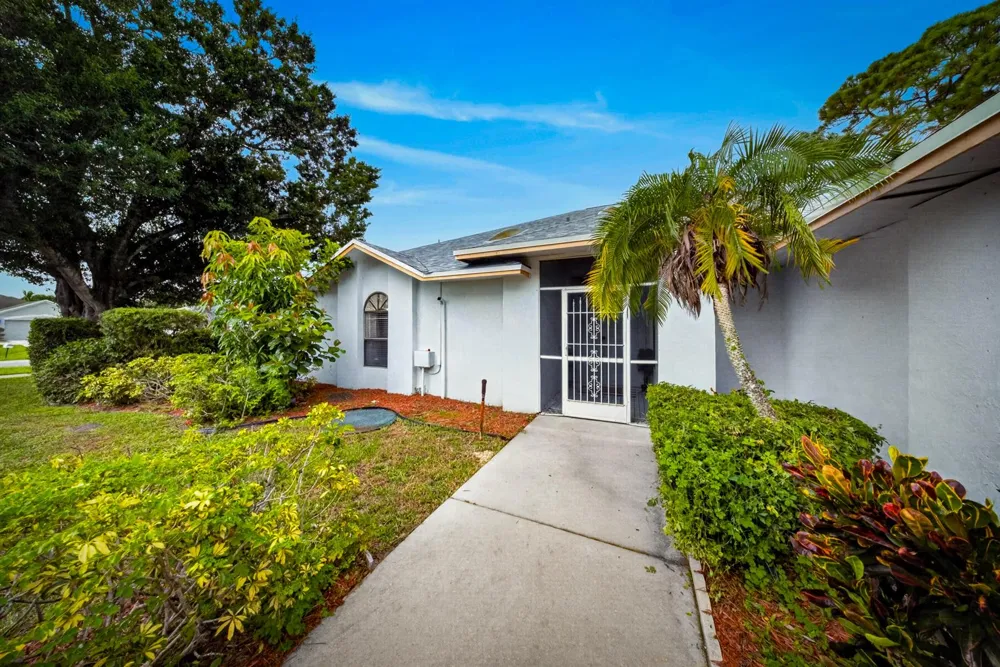 1792 SW COCHRAN STREET Port St. Lucie, FL 34953