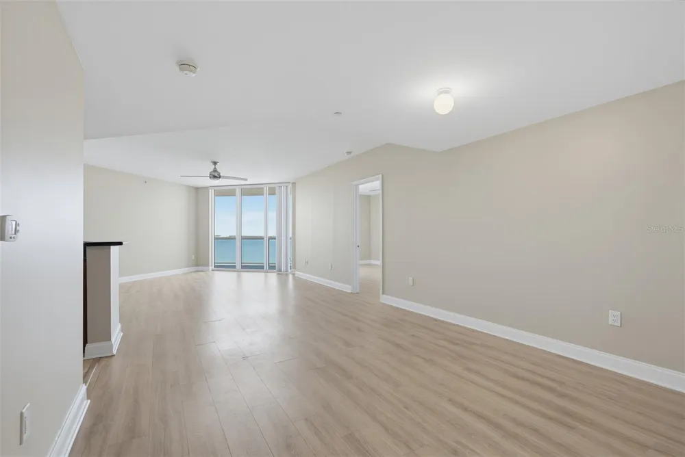 241 RIVERSIDE DRIVE #1006-2 Holly Hill, FL 32117