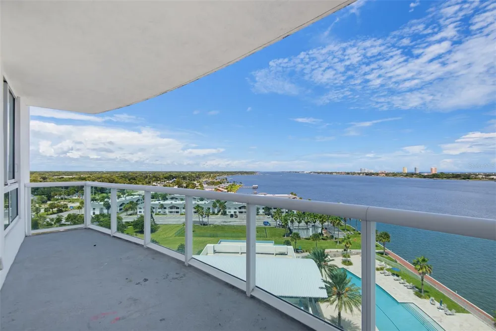241 RIVERSIDE DRIVE #1006-2 Holly Hill, FL 32117