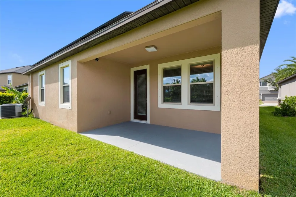 9730 IVORY DRIVE Ruskin, FL 33573