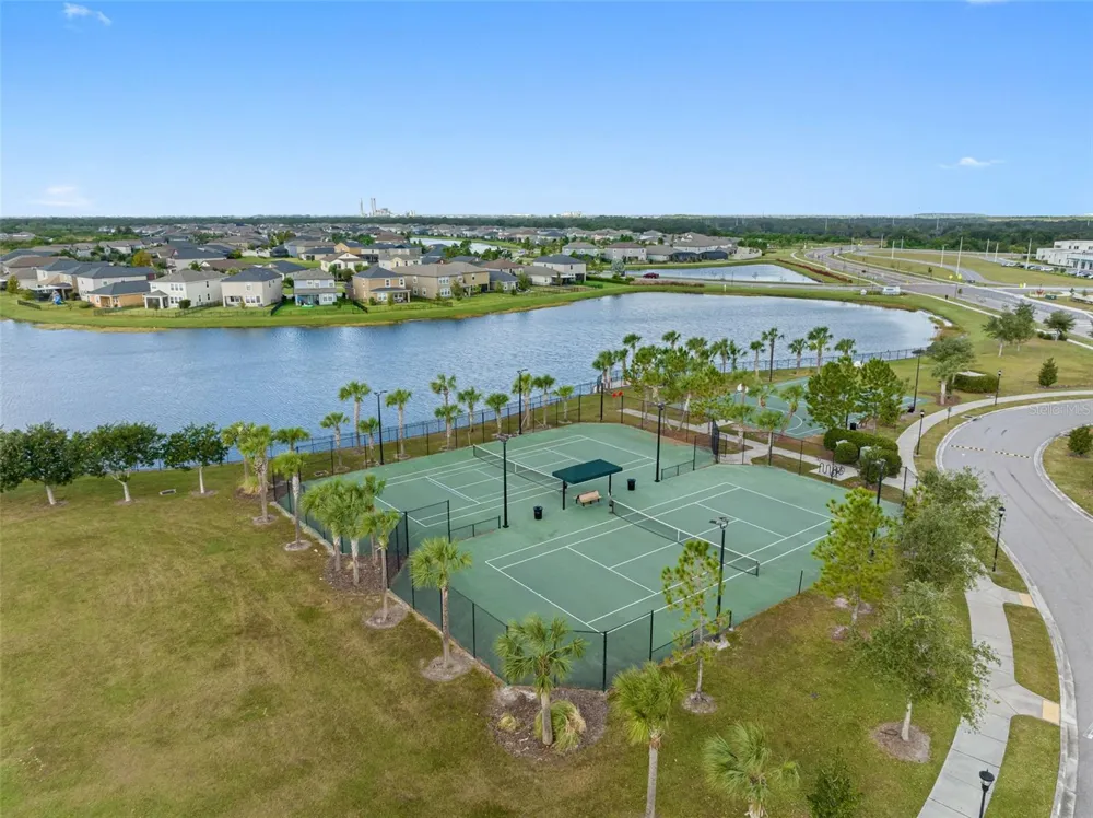 9730 IVORY DRIVE Ruskin, FL 33573