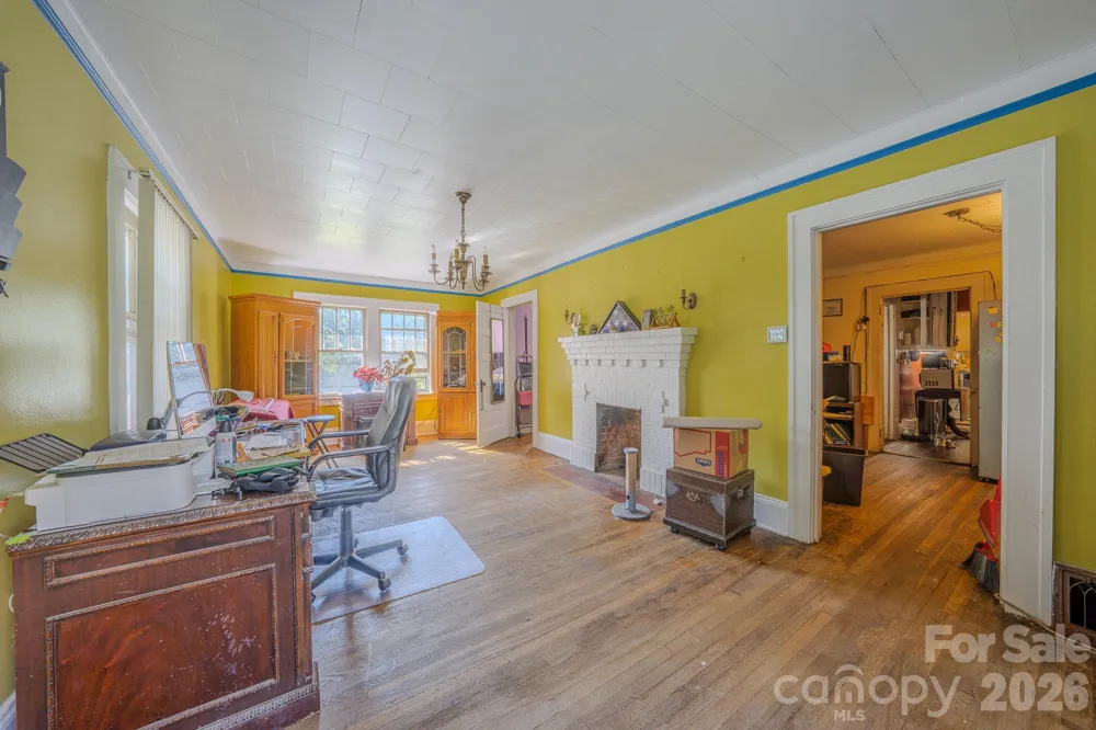 24 Timothy Street Asheville, NC 28801