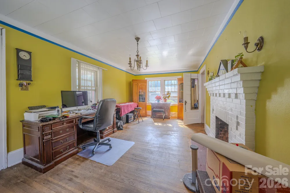 24 Timothy Street Asheville, NC 28801