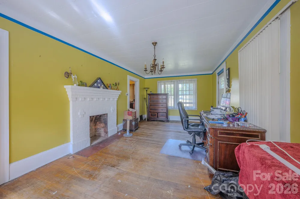 24 Timothy Street Asheville, NC 28801