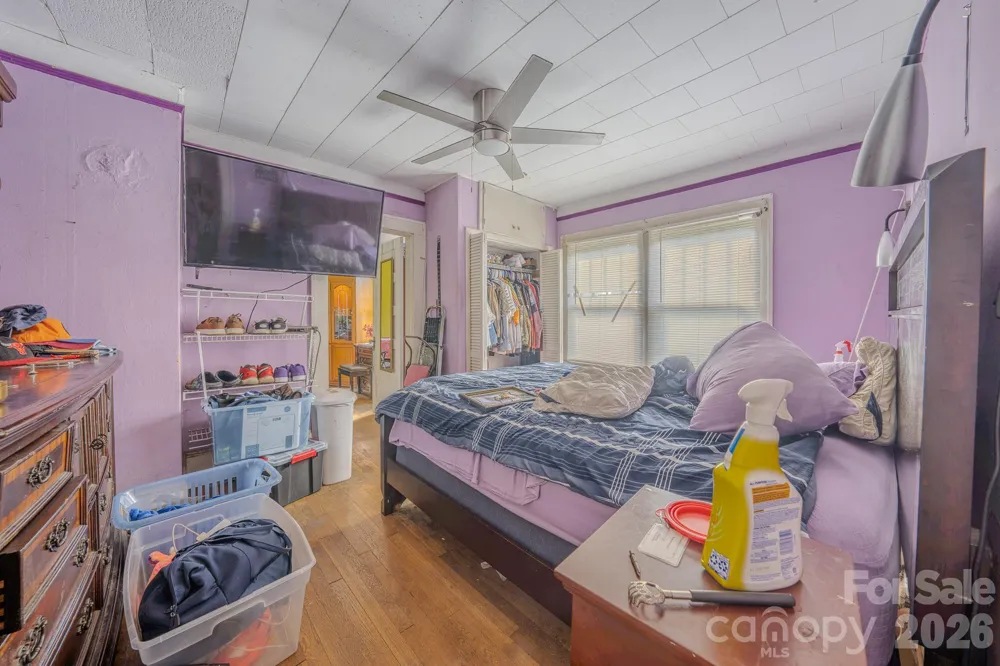 24 Timothy Street Asheville, NC 28801