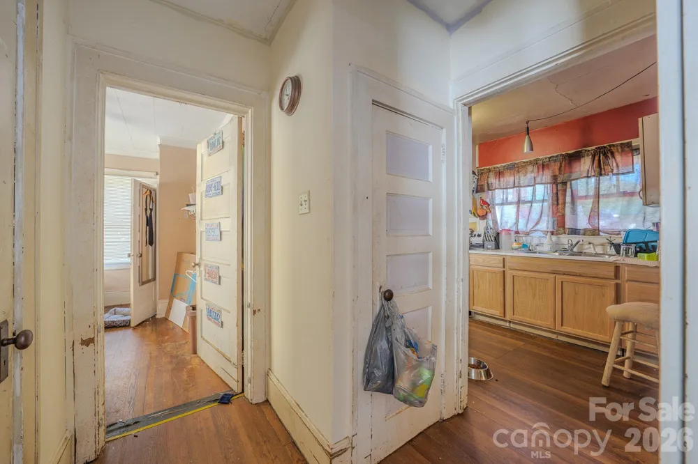 24 Timothy Street Asheville, NC 28801