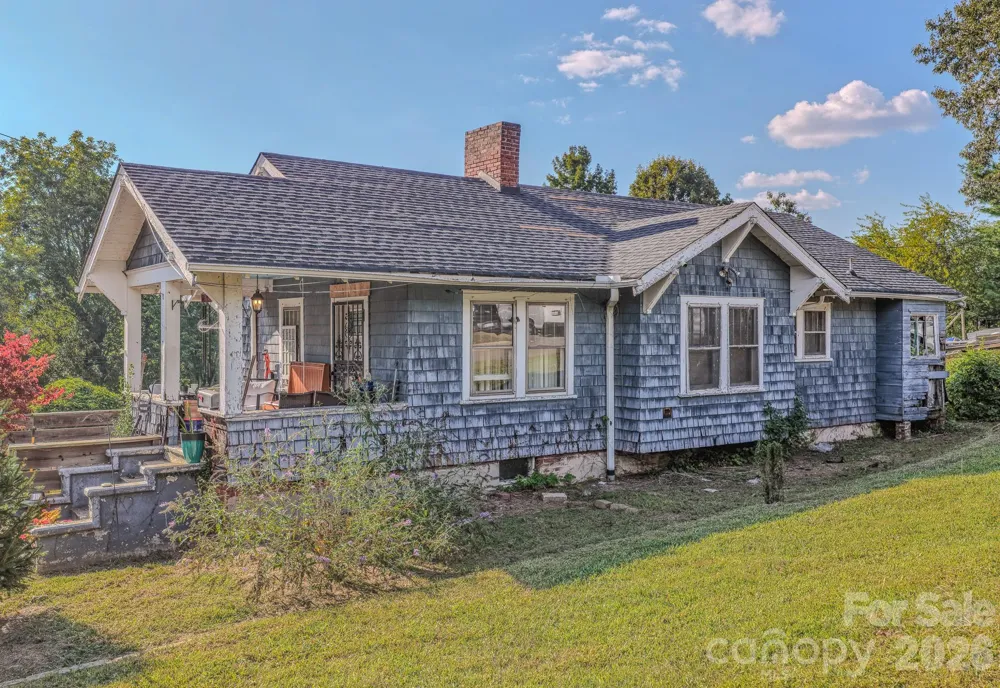 24 Timothy Street Asheville, NC 28801