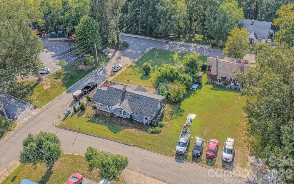 24 Timothy Street Asheville, NC 28801