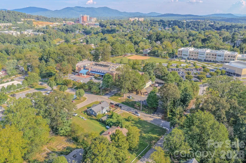 24 Timothy Street Asheville, NC 28801
