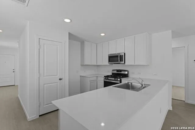 706 THEA MDWS Marion, TX 78124