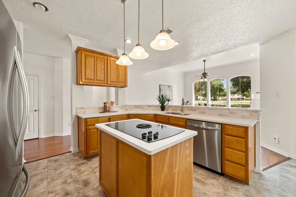 3628 Stone Creek Lane S Fort Worth, TX 76137