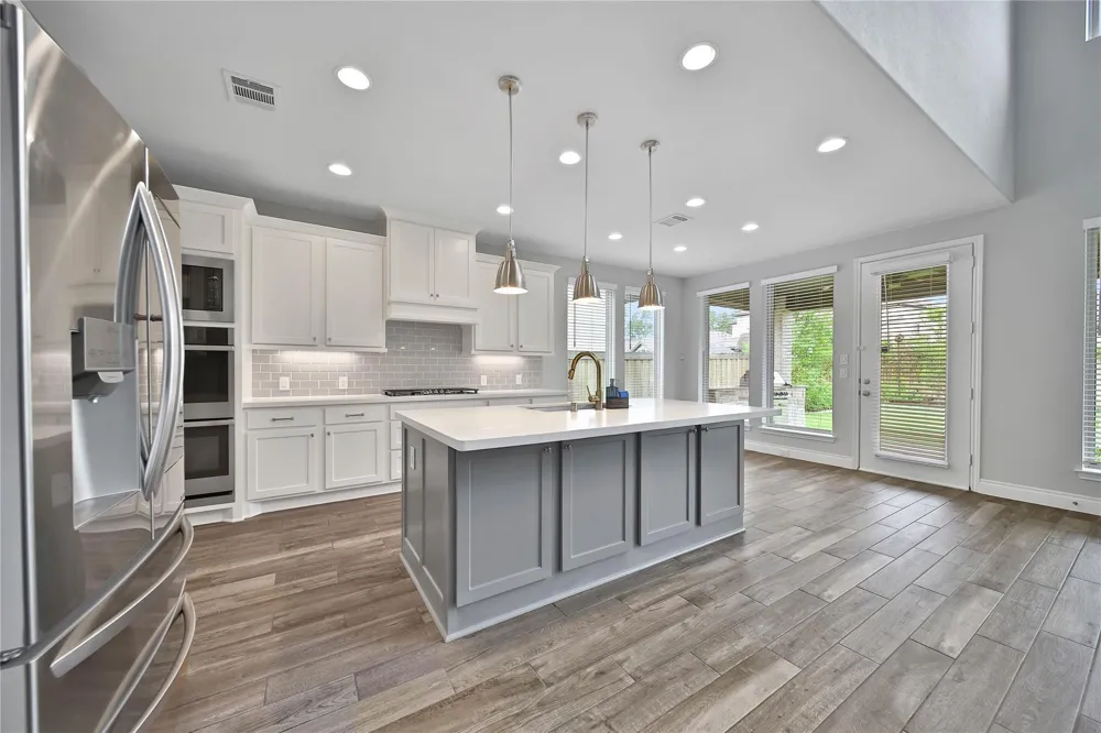 4525 Woodland Bend Court Spring, TX 77386