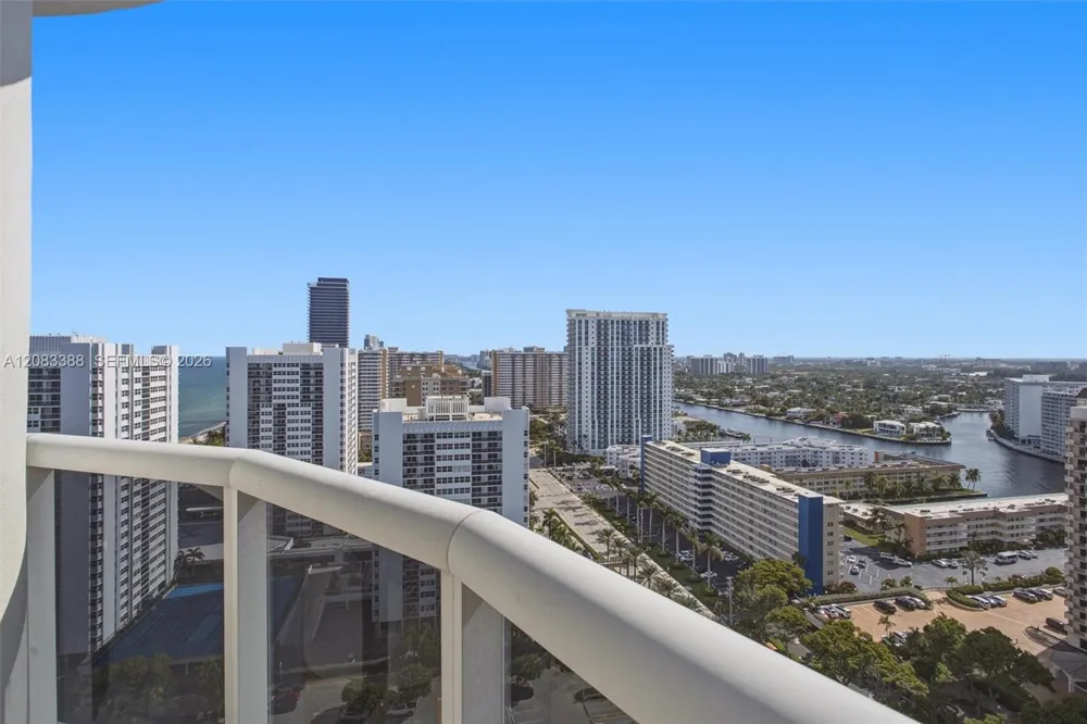 1850 S Ocean Dr #2305 Hallandale Beach, FL 33009