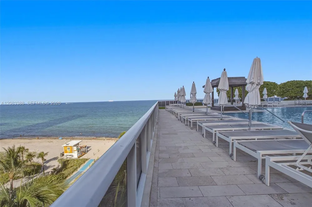 1850 S Ocean Dr #2305 Hallandale Beach, FL 33009