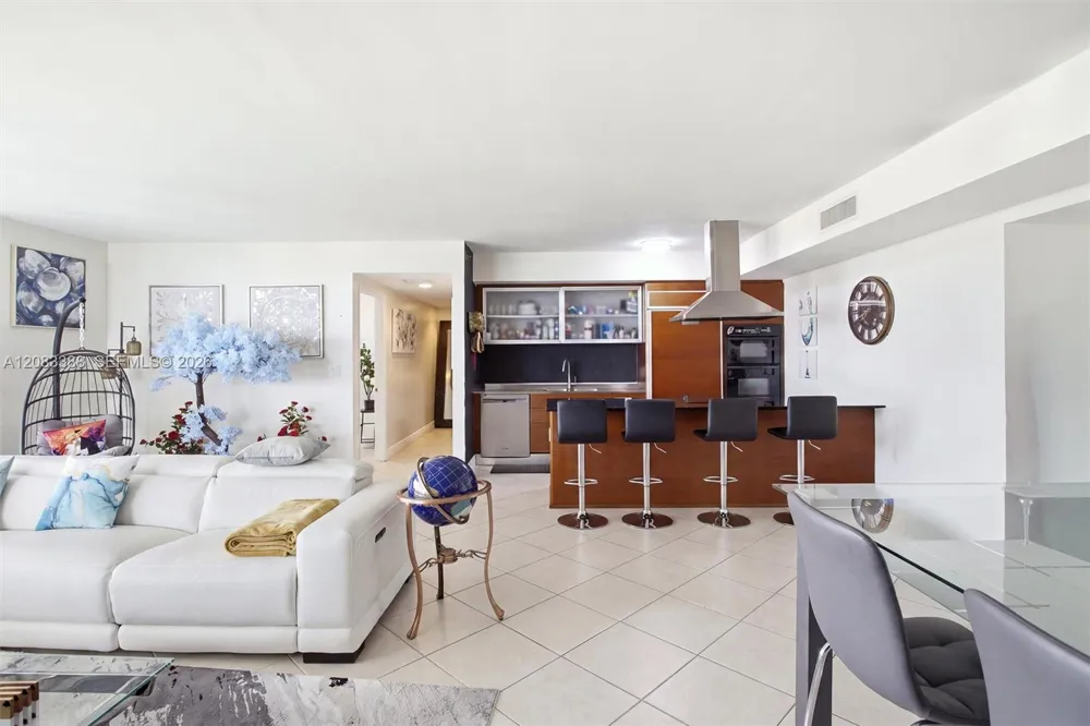 1850 S Ocean Dr #2305 Hallandale Beach, FL 33009