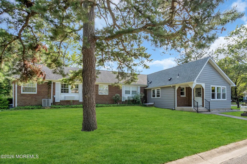 1 Hale Lane Whiting, NJ 08759