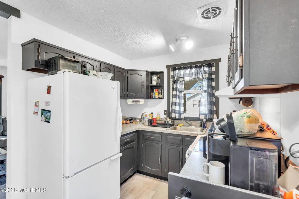 1 Hale Lane Whiting, NJ 08759