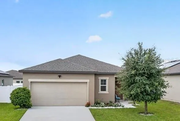 5816 BEEFMASTER ROAD St Cloud, FL 34771