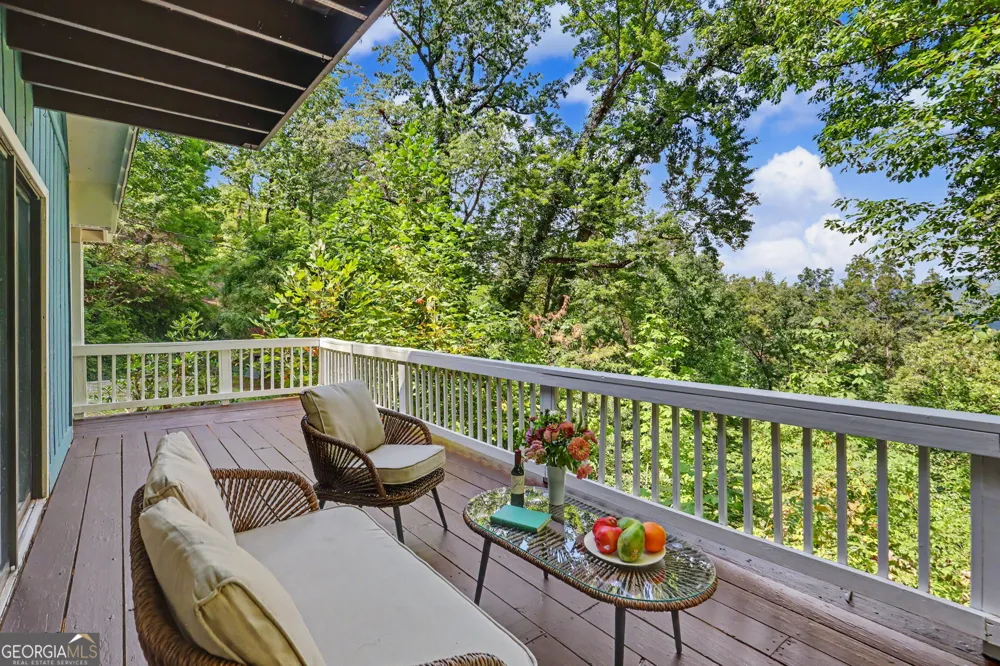 931 Timber Bluff DR Clayton, GA 30525