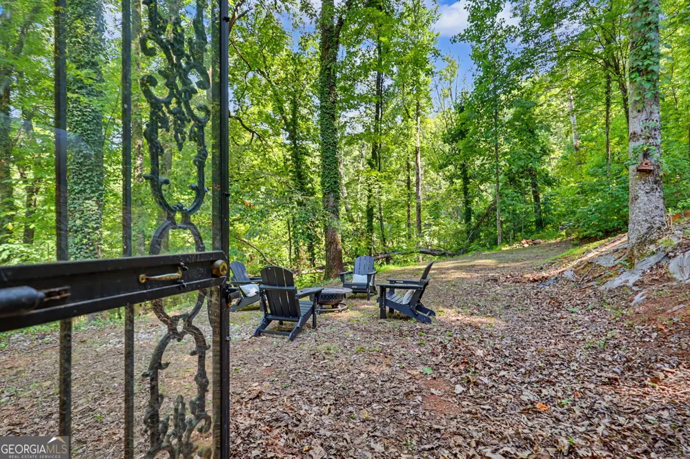 931 Timber Bluff DR Clayton, GA 30525
