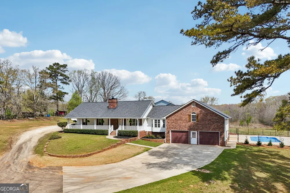 9902 Highway 16 Senoia, GA 30276