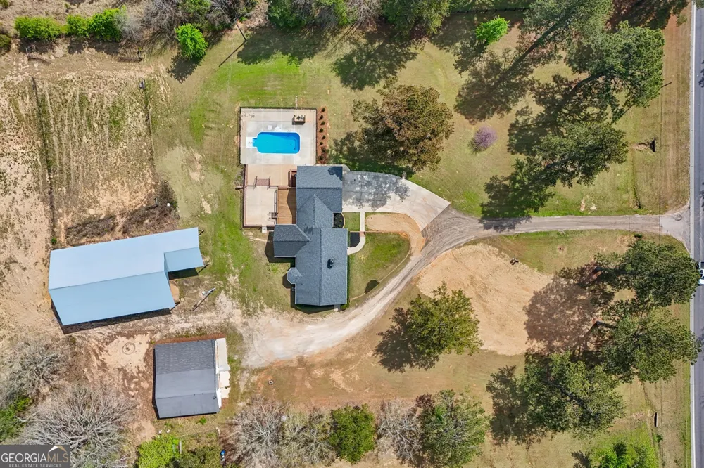 9902 Highway 16 Senoia, GA 30276