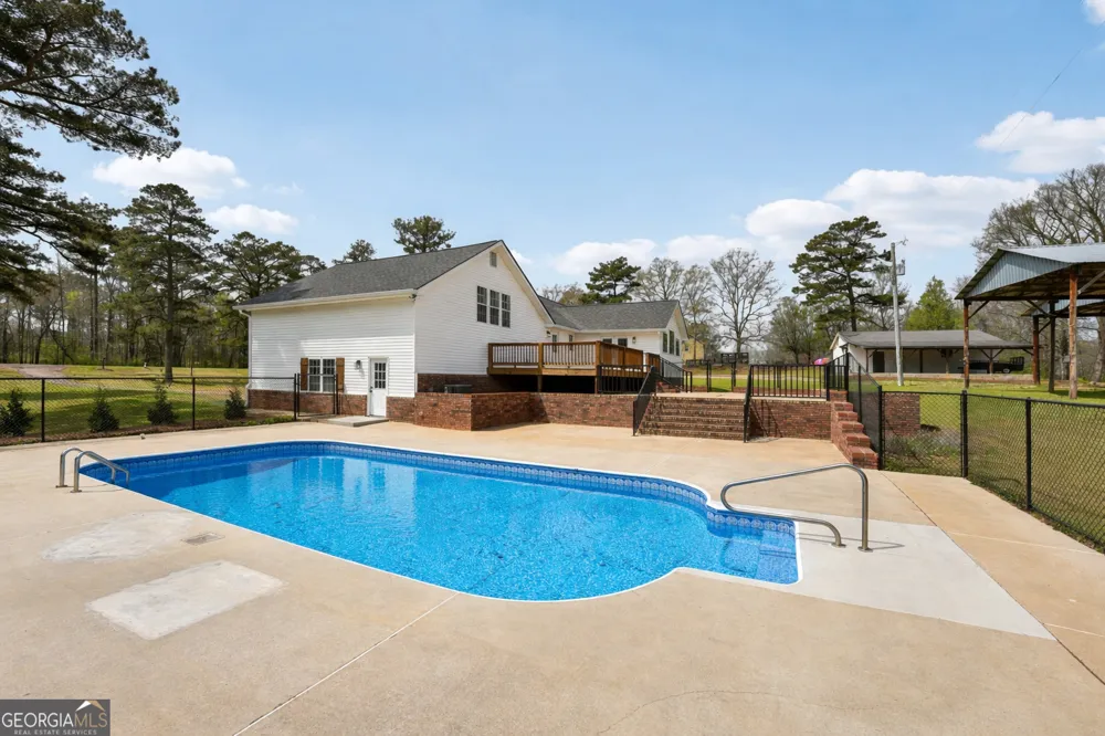 9902 Highway 16 Senoia, GA 30276