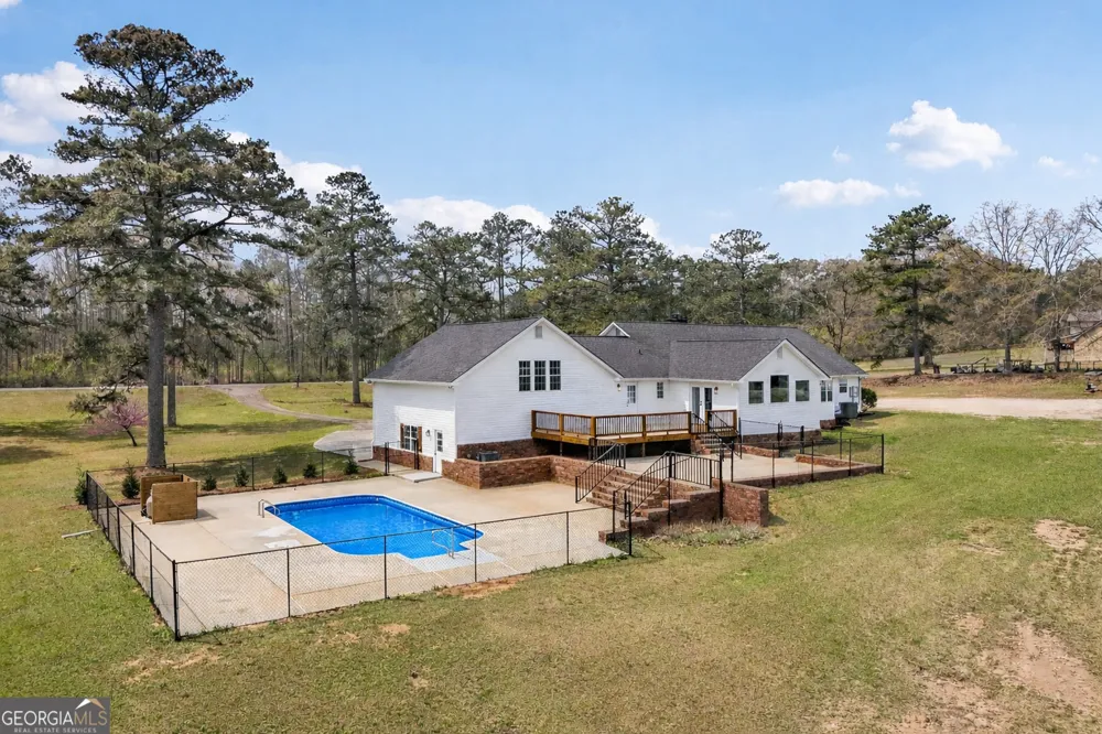9902 Highway 16 Senoia, GA 30276