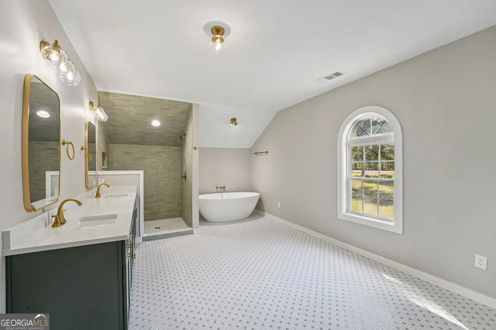 9902 Highway 16 Senoia, GA 30276