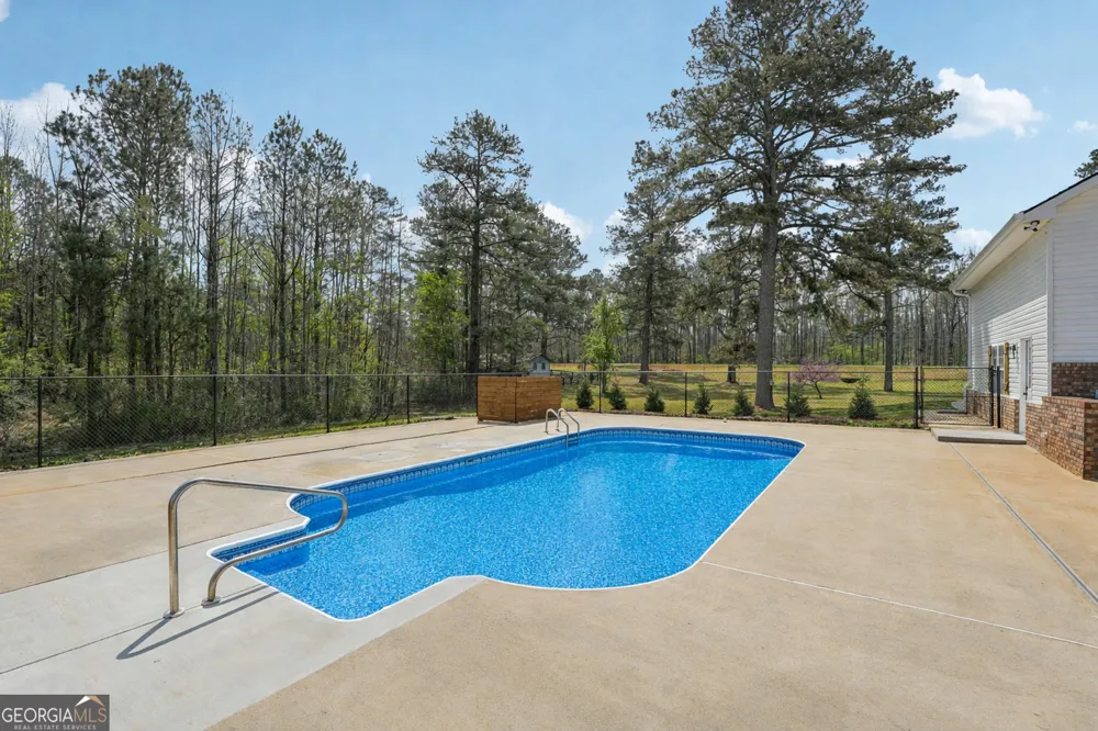9902 Highway 16 Senoia, GA 30276