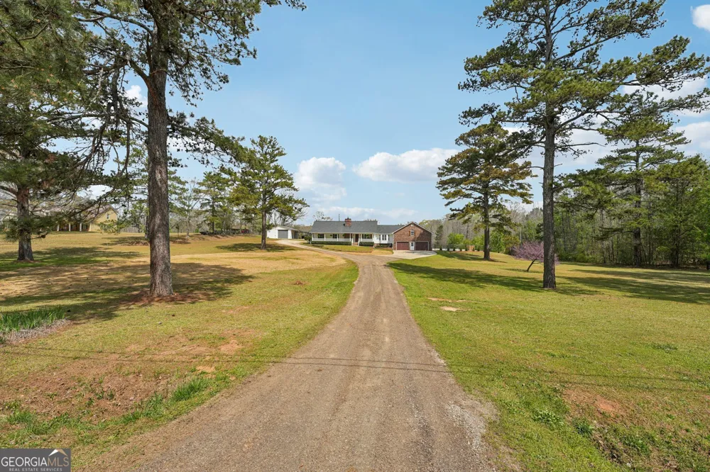 9902 Highway 16 Senoia, GA 30276