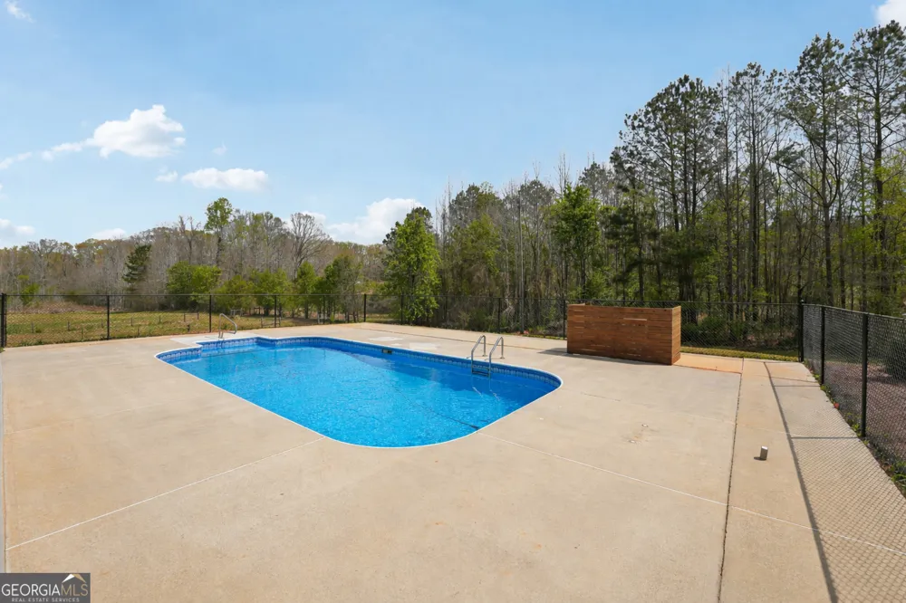 9902 Highway 16 Senoia, GA 30276