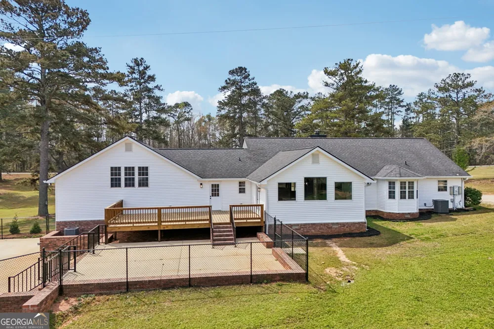 9902 Highway 16 Senoia, GA 30276