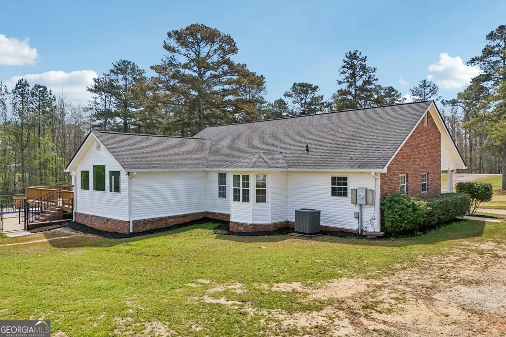 9902 Highway 16 Senoia, GA 30276