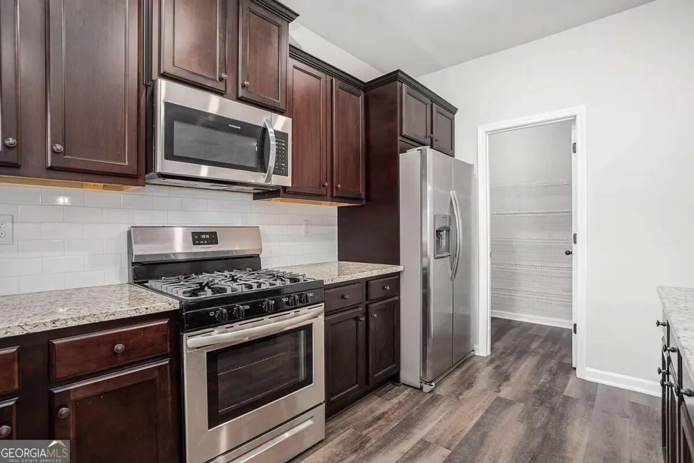 195 Enon Mill LN Atlanta, GA 30331