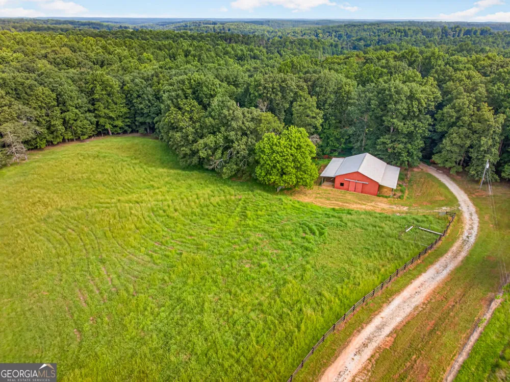1656 Mitchell RD Maysville, GA 30558