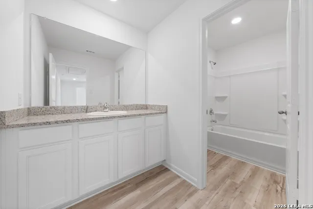 16174 Farmer Lytle, TX 78052