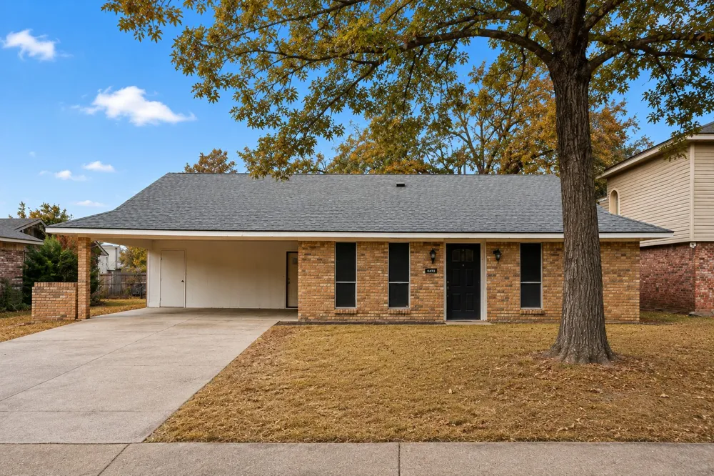 945 Lakewood Drive Shreveport, LA 71107