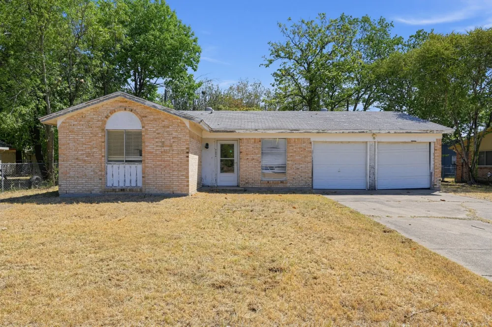 4604 Navajo Trail Balch Springs, TX 75180