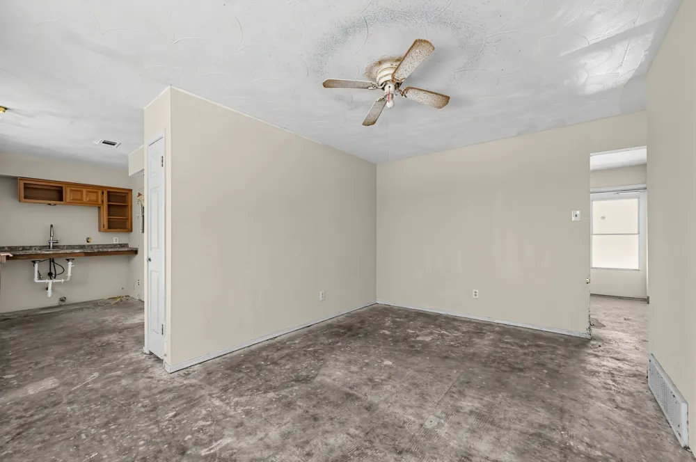 4604 Navajo Trail Balch Springs, TX 75180