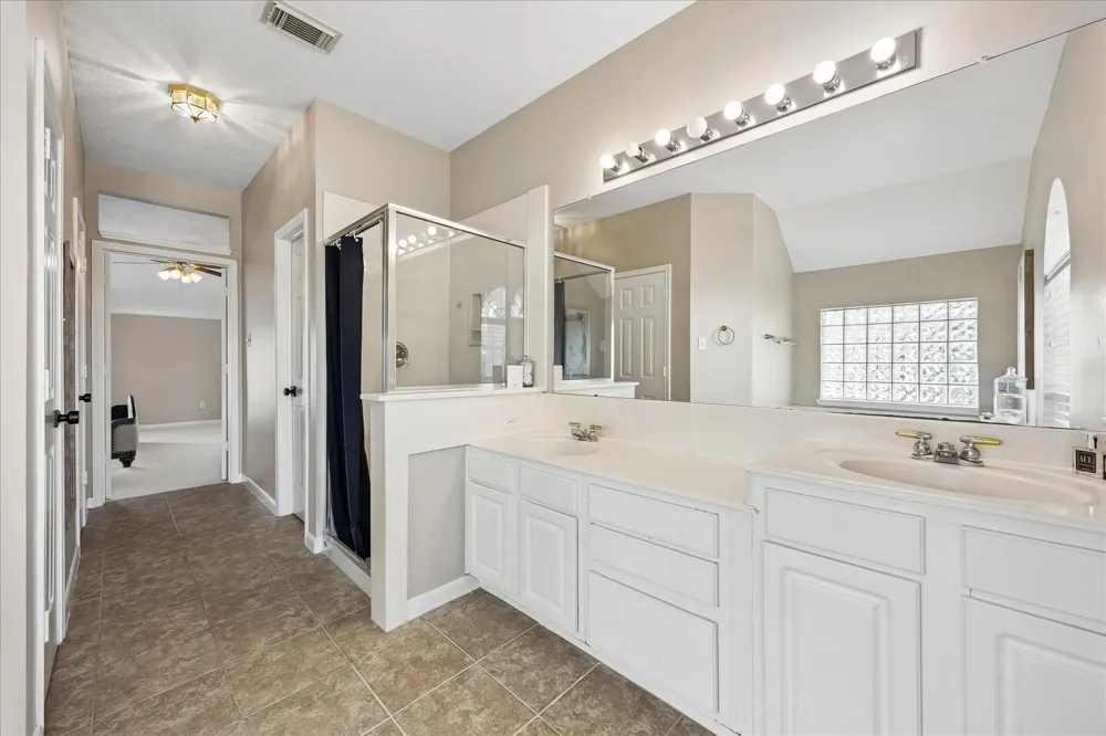 3607 Pine Chase Drive Pearland, TX 77581
